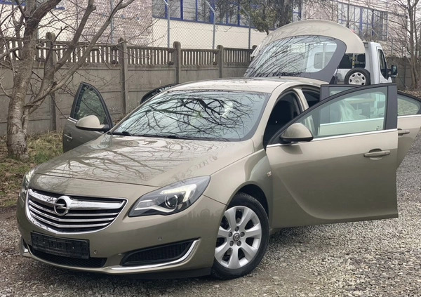 Opel Insignia cena 31500 przebieg: 237035, rok produkcji 2014 z Praszka małe 154